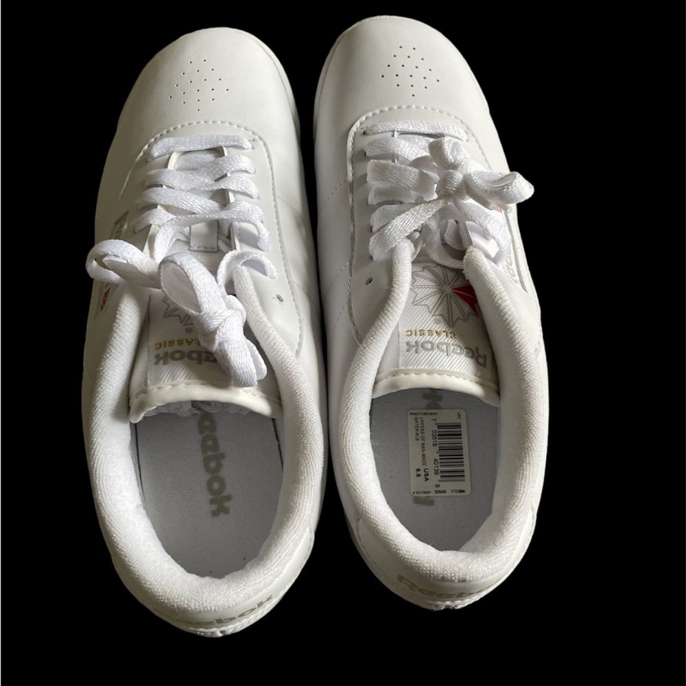 New Reebok Classic Princess Women’s Sneakers, 6.5 Wide - Picture 3 of 4